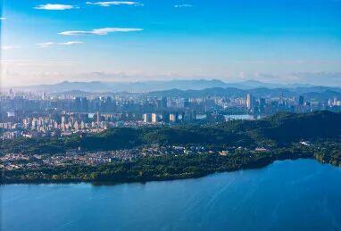 寺也免票杭州文旅彻底告别 “门票经济”CQ9电子专用平台西湖免票23年后灵隐(图7)